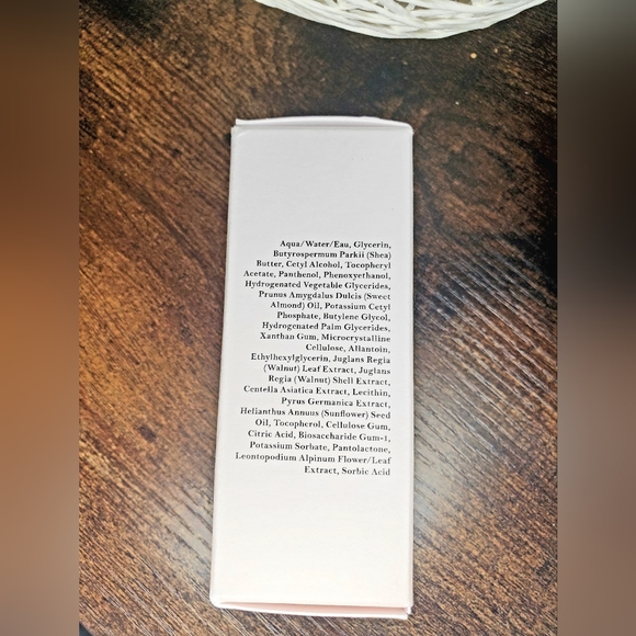 5/75$ Joanna Vargas Magic Serum - soothe and strengthen - Picture 6 of 11